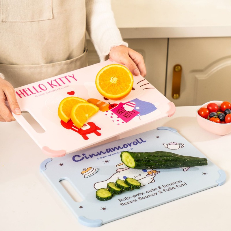 Sanrio Hello Kitty Baby Cuttin - Baby Food In Japan recension och pris